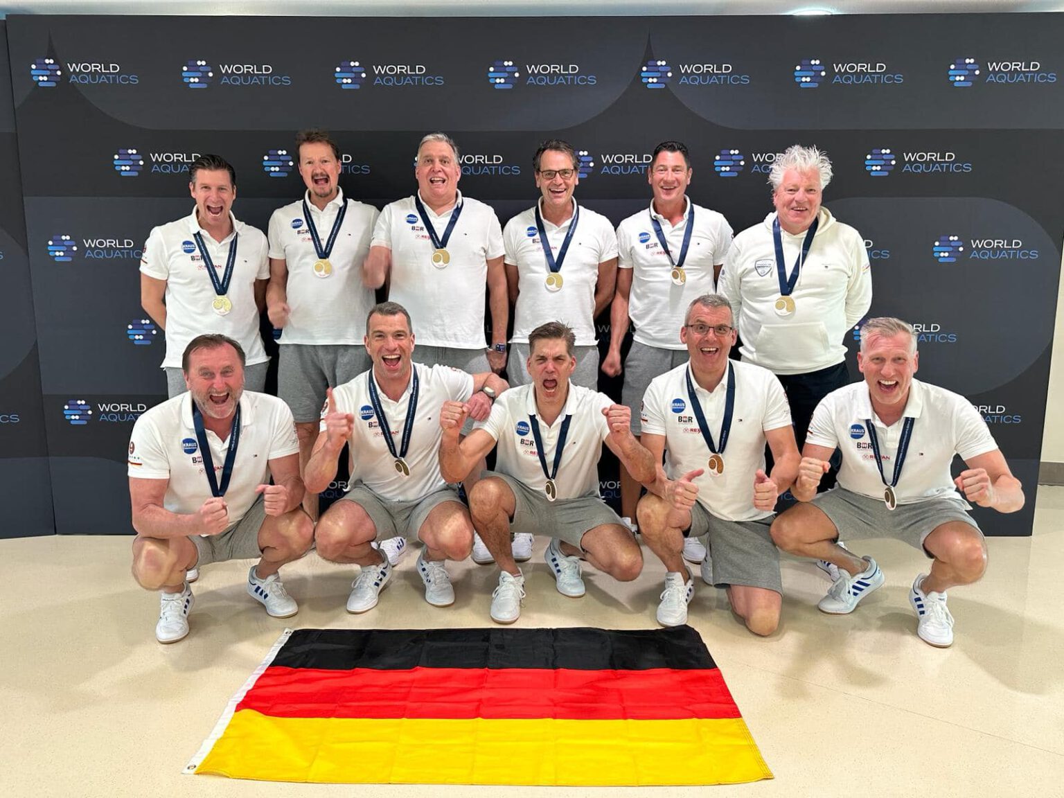 UNSERE WELTMEISTER 2024 dsv WATERPOLO MASTERS GERMANY